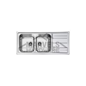 Double Sink Kitchen